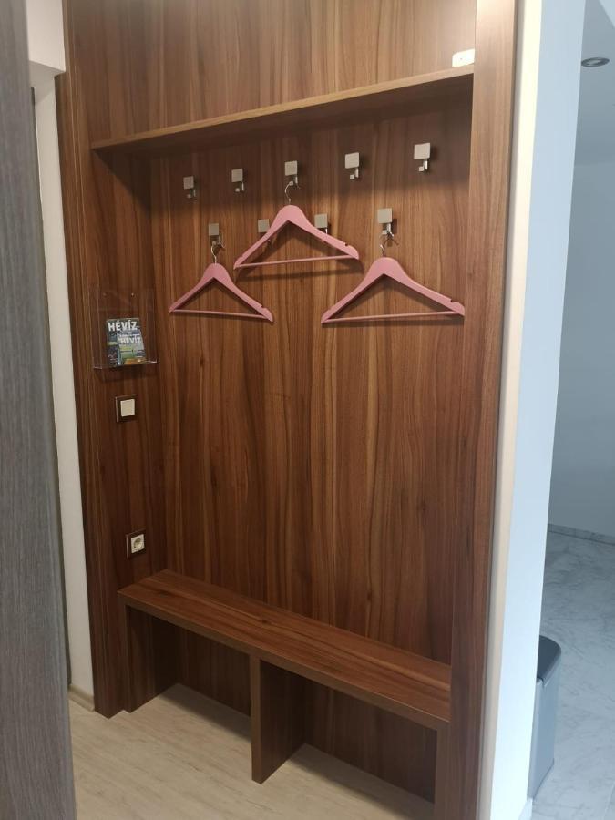 Lilie Appartement In Heviz Mit Tiefgarage, New And Modern エクステリア 写真