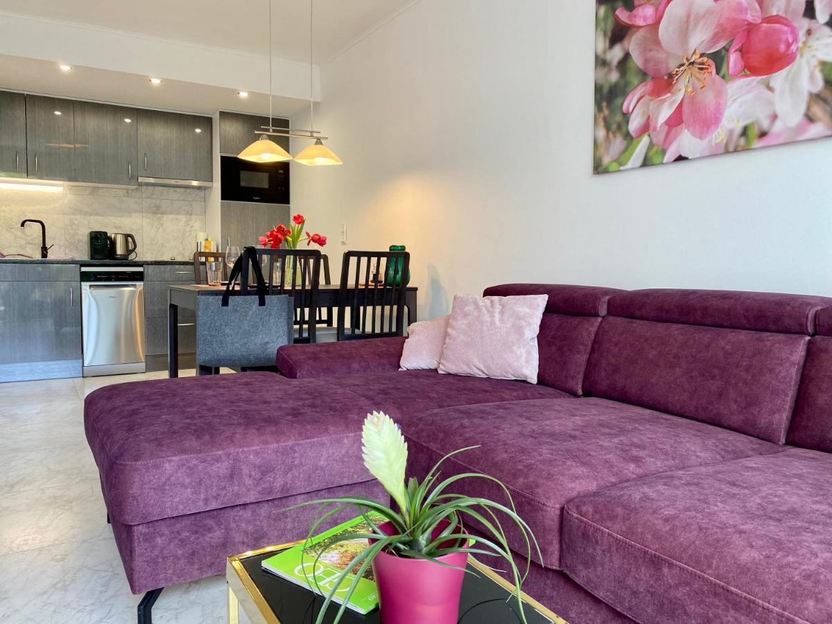 Lilie Appartement In Heviz Mit Tiefgarage, New And Modern エクステリア 写真