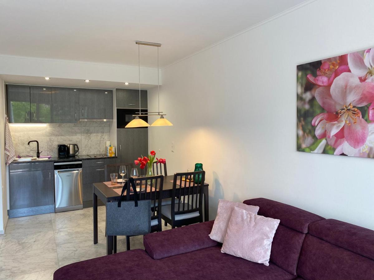 Lilie Appartement In Heviz Mit Tiefgarage, New And Modern エクステリア 写真